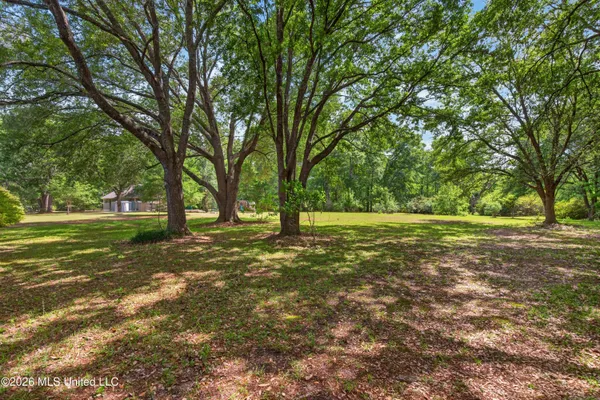 $549,999 | 16123 Lake Drive West, Vancleave, MS 39565
