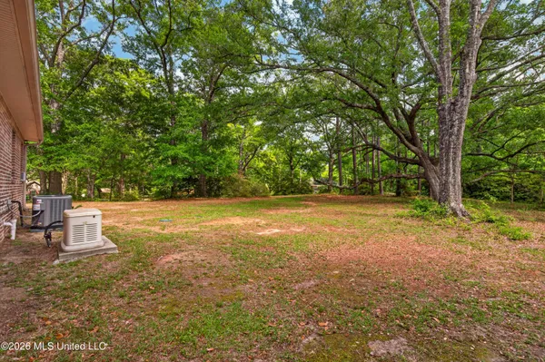 $549,999 | 16123 Lake Drive West, Vancleave, MS 39565