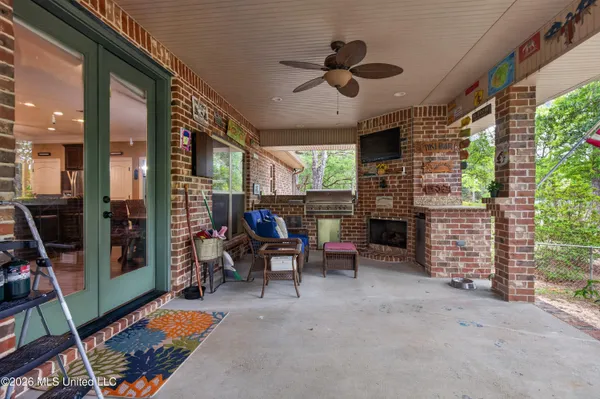 $549,999 | 16123 Lake Drive West, Vancleave, MS 39565