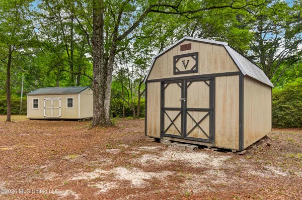 $549,999 | 16123 Lake Drive West, Vancleave, MS 39565