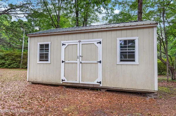 $549,999 | 16123 Lake Drive West, Vancleave, MS 39565