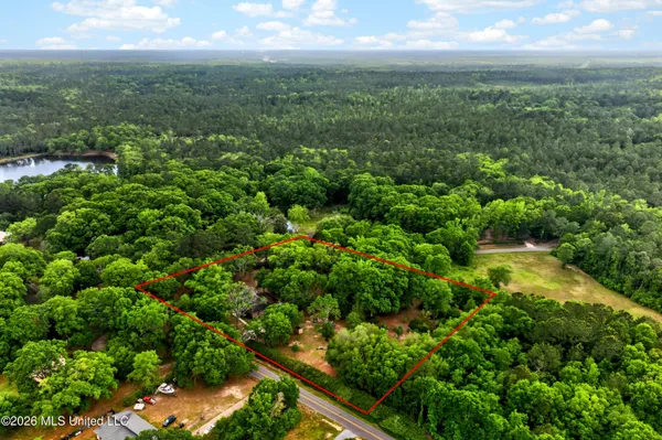$549,999 | 16123 Lake Drive West, Vancleave, MS 39565