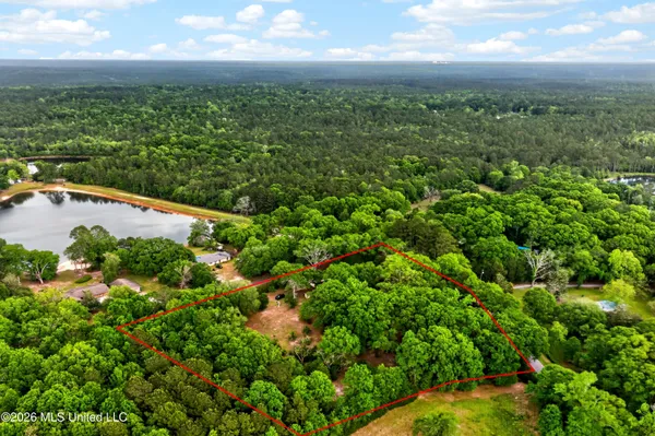 $549,999 | 16123 Lake Drive West, Vancleave, MS 39565