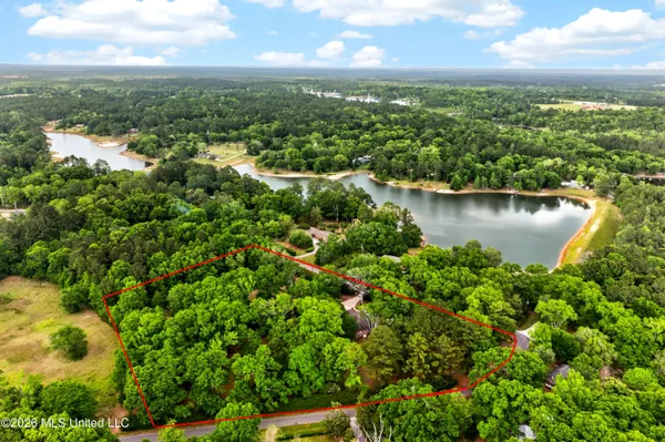 $549,999 | 16123 Lake Drive West, Vancleave, MS 39565