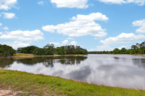 $549,999 | 16123 Lake Drive West, Vancleave, MS 39565