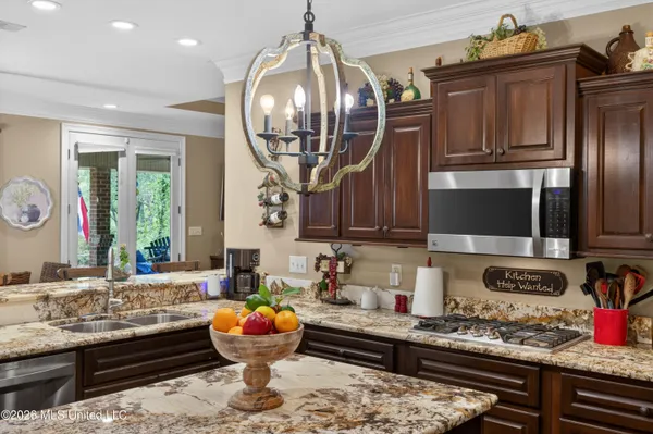 $549,999 | 16123 Lake Drive West, Vancleave, MS 39565