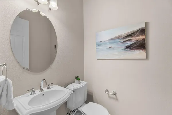 $760,000 | 2498 Pepper Tree Lane, Manteca, CA 95336