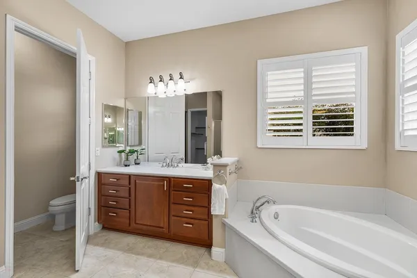 $760,000 | 2498 Pepper Tree Lane, Manteca, CA 95336