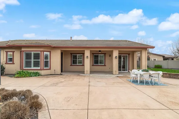 $760,000 | 2498 Pepper Tree Lane, Manteca, CA 95336