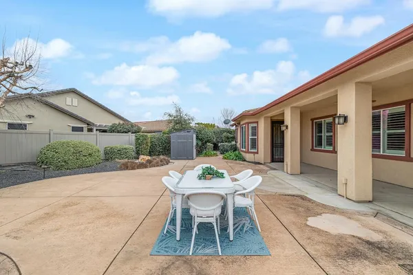 $760,000 | 2498 Pepper Tree Lane, Manteca, CA 95336