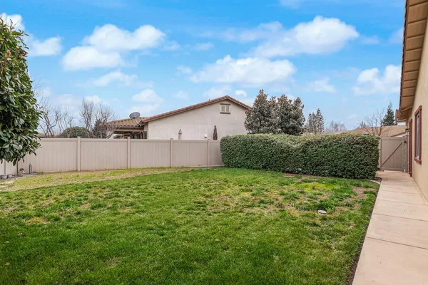 $760,000 | 2498 Pepper Tree Lane, Manteca, CA 95336