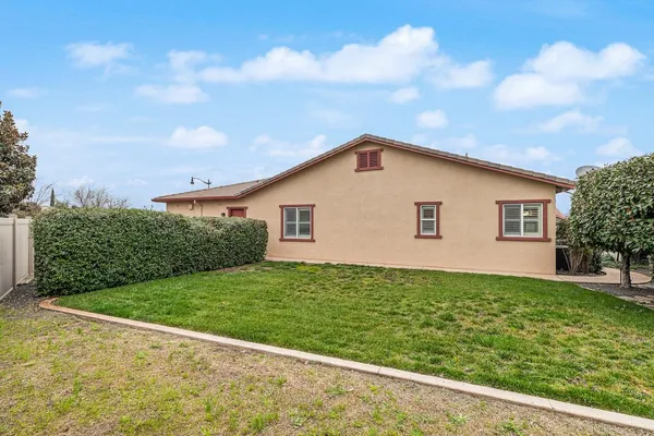 $760,000 | 2498 Pepper Tree Lane, Manteca, CA 95336
