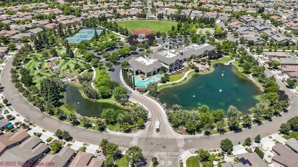 $760,000 | 2498 Pepper Tree Lane, Manteca, CA 95336