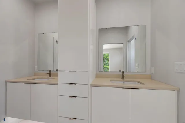 $689,900 | 1780 Bobby Jones Drive, De Pere, WI 54115