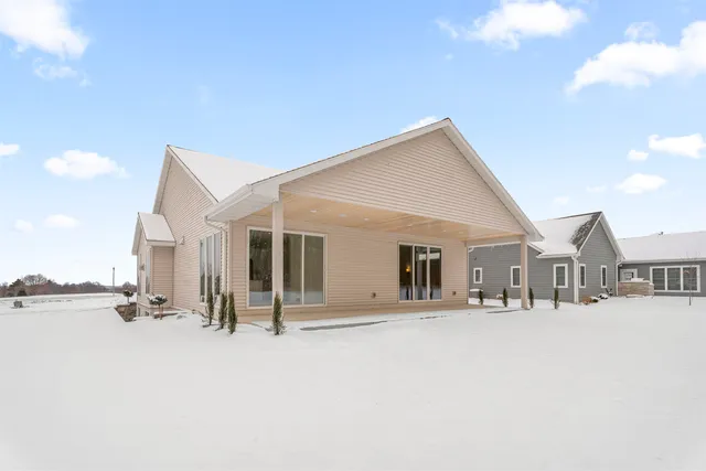 $689,900 | 1780 Bobby Jones Drive, De Pere, WI 54115