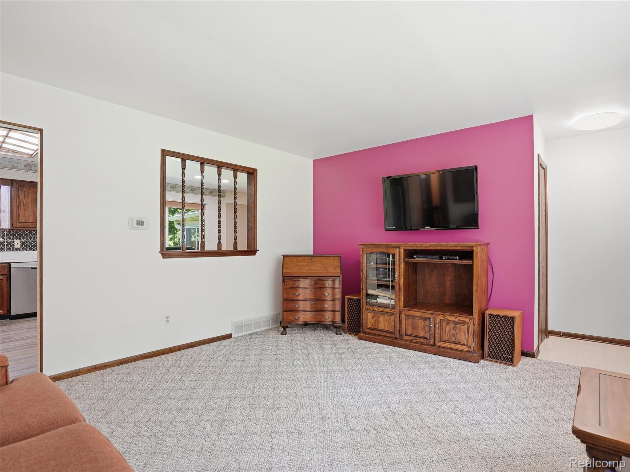 5059 Kidder Road Almont, MI 48003 - Photo 8 of 61 23-DSC01433.jpg