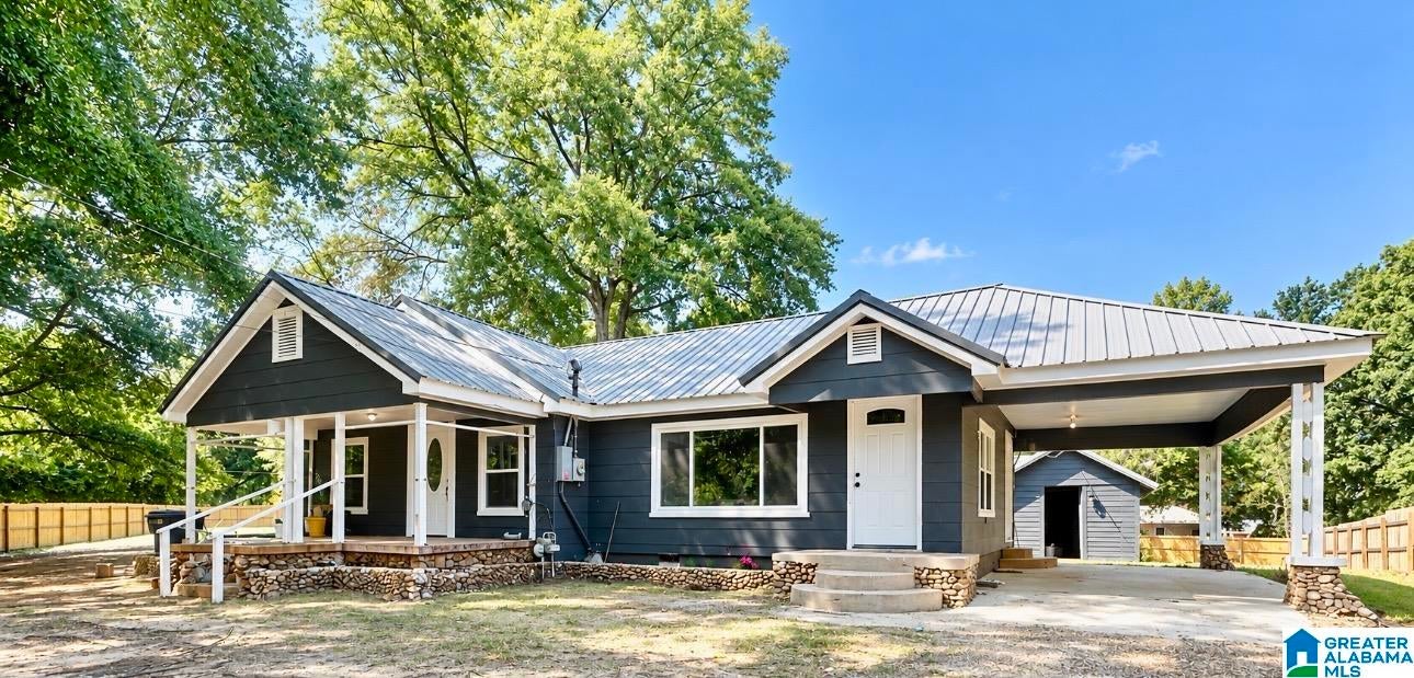 416 Bell Road Anniston, AL 36201 - Photo 1 of 20 Gallery Image 1