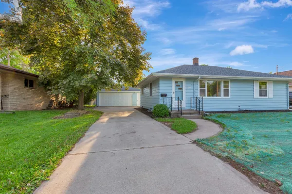 $256,200 | 1625 Wisconsin Street, Oshkosh, WI 54901