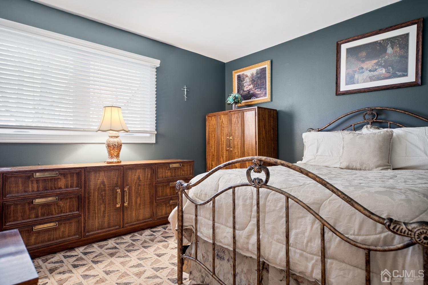 138 Colonia Road Colonia, NJ 07067 - Photo 29 of 50