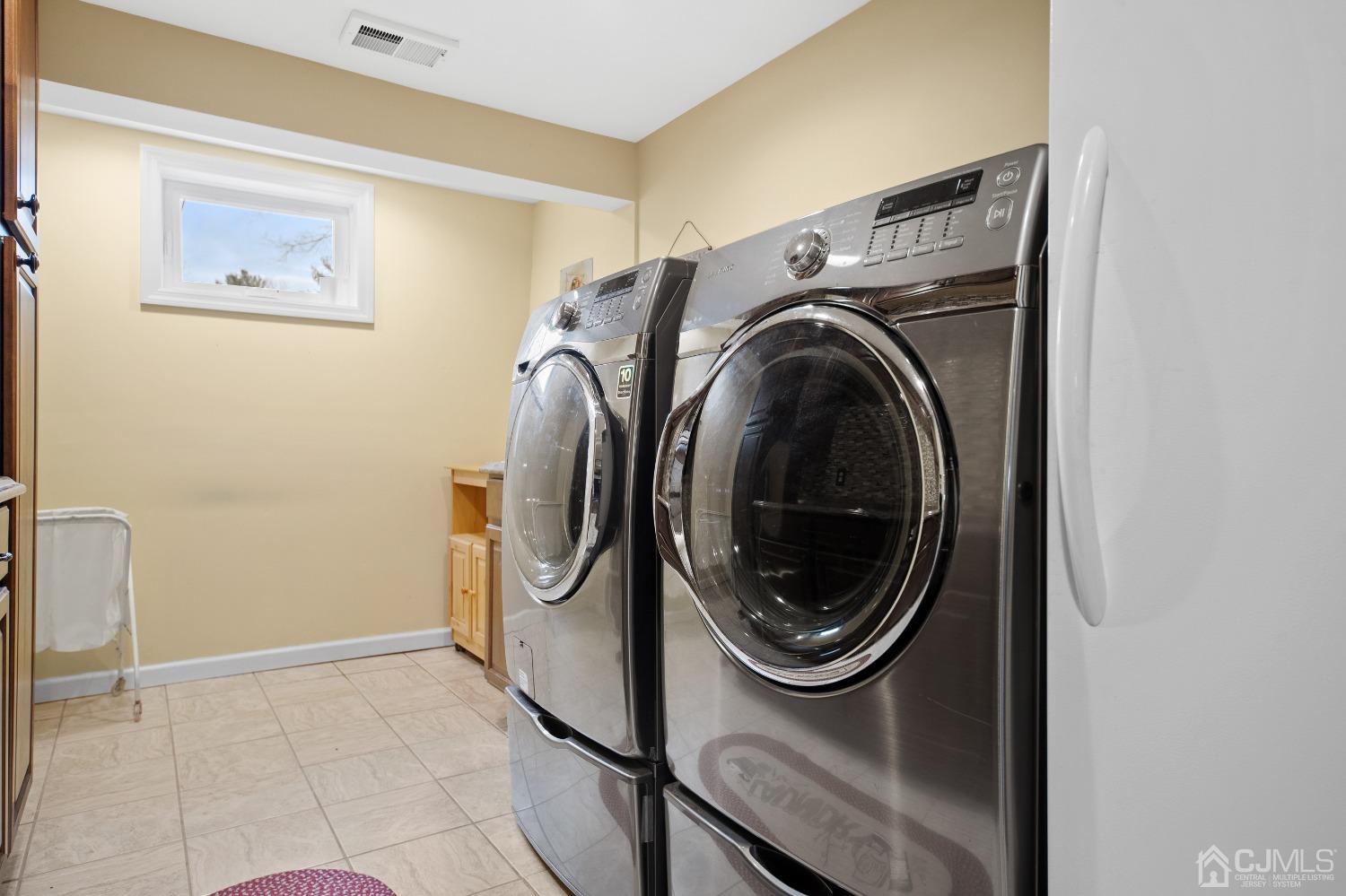 138 Colonia Road Colonia, NJ 07067 - Photo 38 of 50