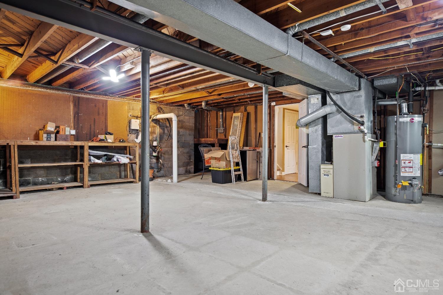 138 Colonia Road Colonia, NJ 07067 - Photo 40 of 50