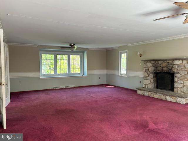 4400 Yates Road Bensalem, PA 19020 - Photo 3 of 28 Huge Living Room w/2 ceiling fans