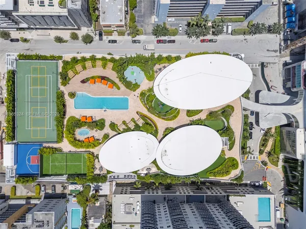 a view of a tennis court