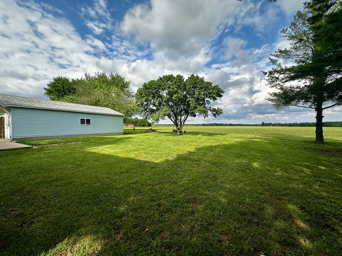 1008 Bloomington Street Dewitt, IL 61735 - Photo 14 of 14
