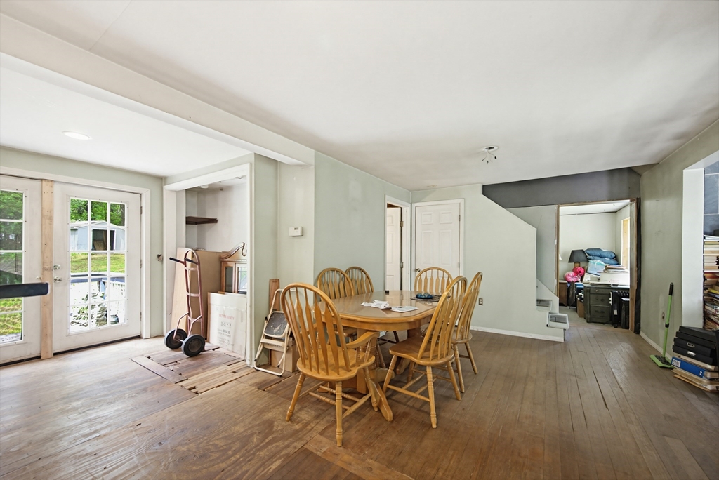 41 Jordan Road Franklin, MA 02038 - Photo 2 of 18