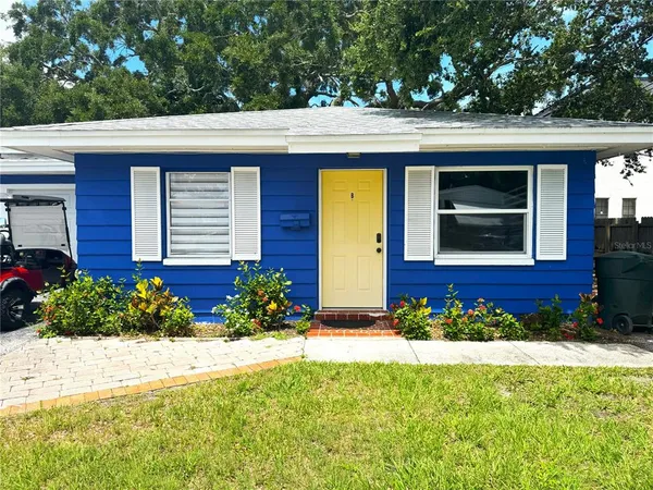 $1,750 | 1196 Angle Road, Dunedin, FL 34698