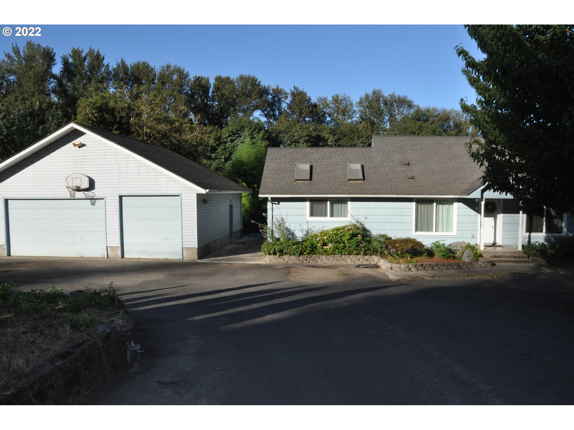 90216 Coburg Road Eugene, OR 97408 - Photo 3 of 32 Gallery Image 3