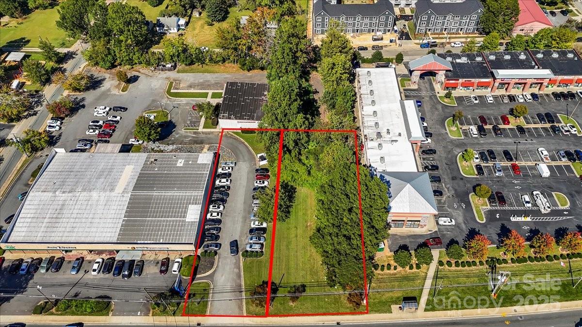 5005 North Tryon Street Charlotte, NC 28213 - Photo 3 of 5 an aerial view of multiple house