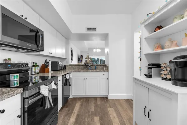 $3,200 | 11876 Southwest 98th Terrace, Unit 11876, Miami, FL 33186