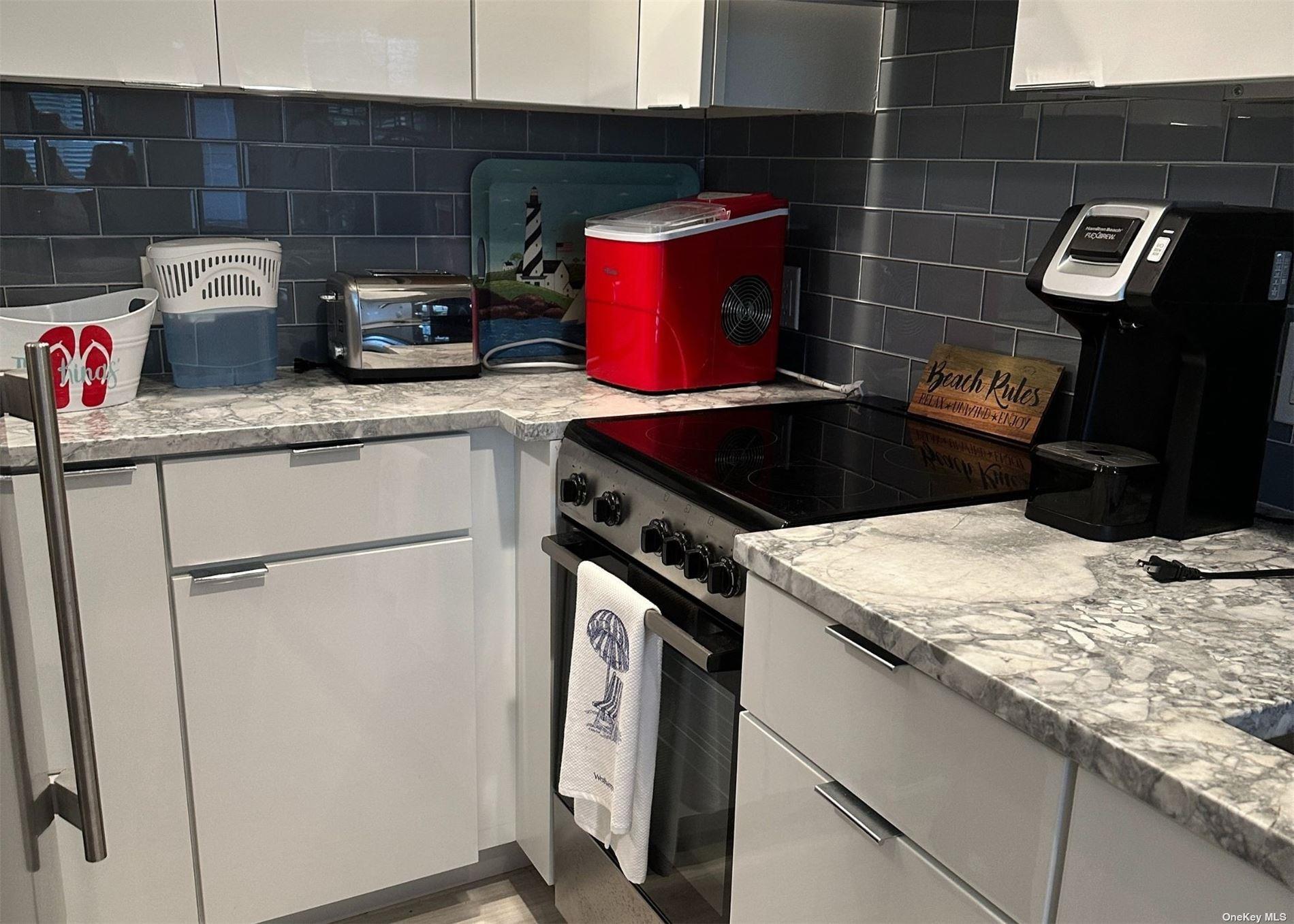 585 Dune Road, Unit L9 Westhampton, NY 11978 - Photo 7 of 20