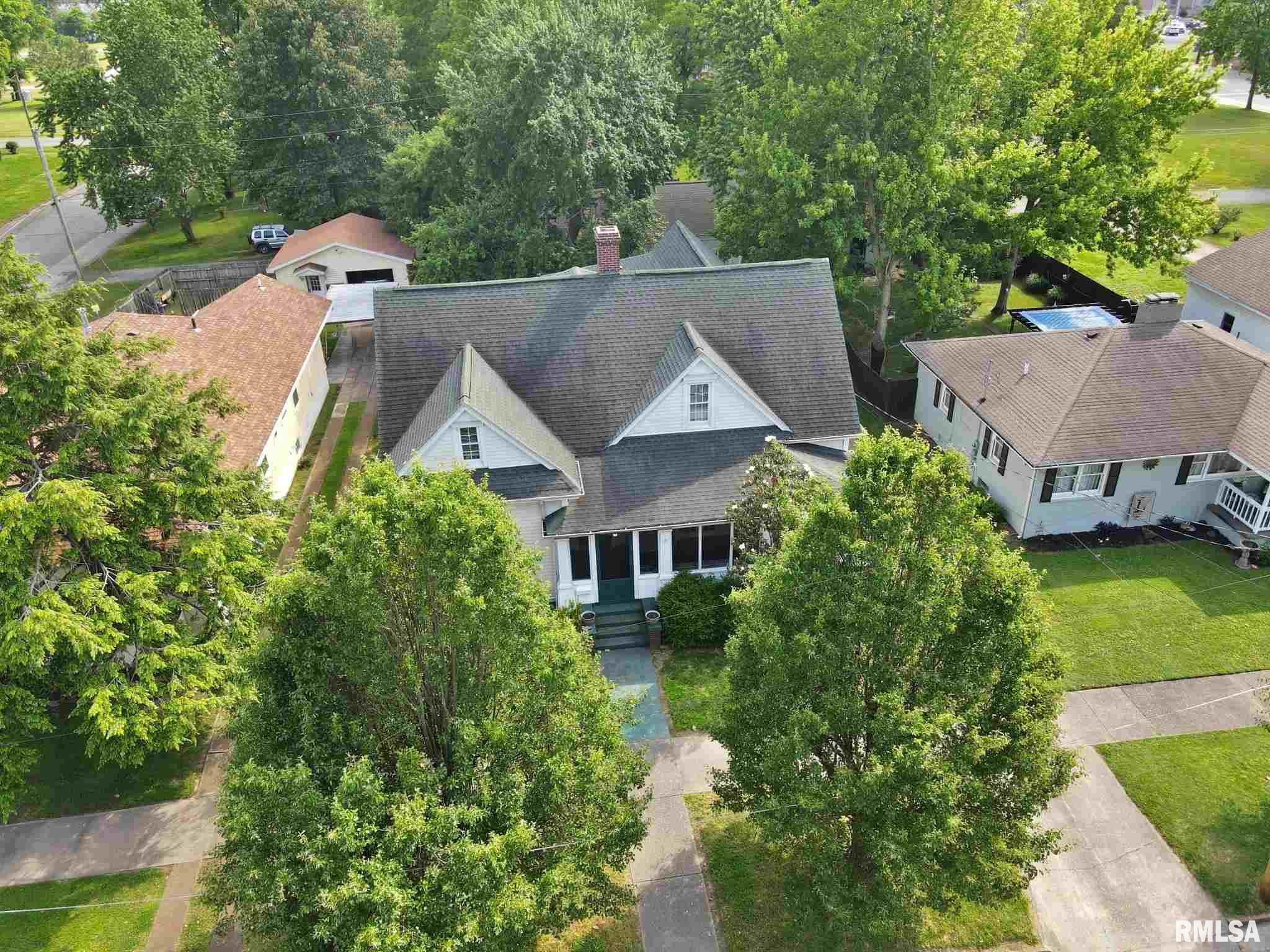 212 East 3rd Street Metropolis, IL 62960 - Photo 3 of 41