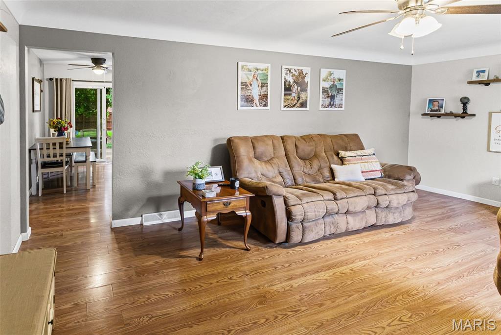 416 Sanders Street Bethalto, IL 62010 - Photo 8 of 49