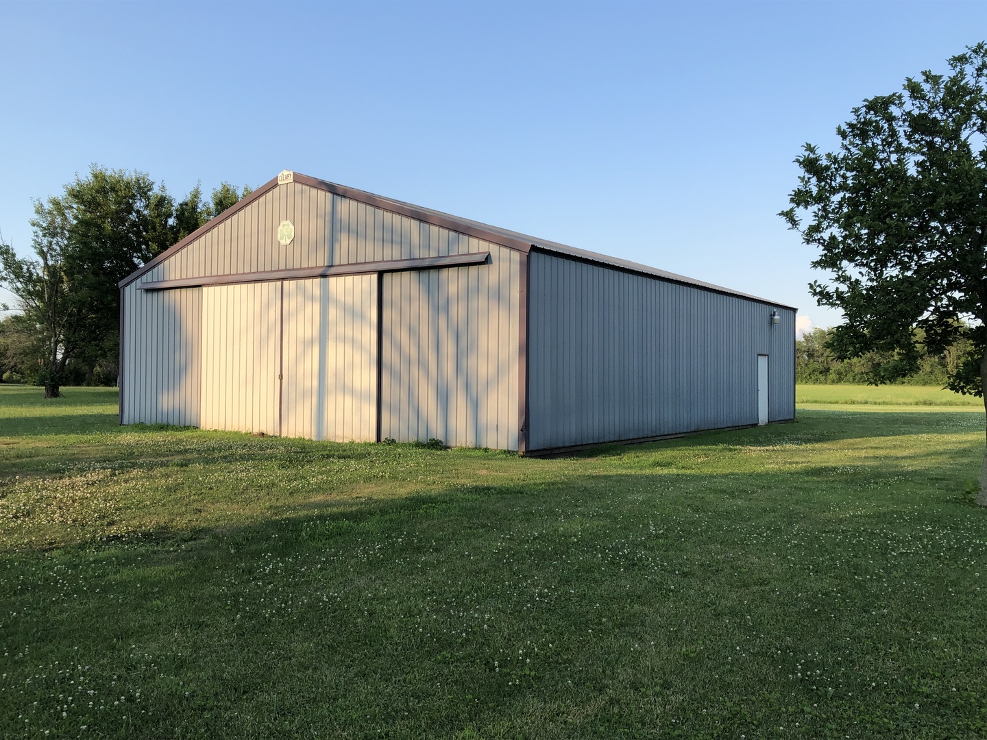 29134 North 3400 E Road Dwight, IL 60420 - Photo 3 of 27 a view of a backyard with a garden