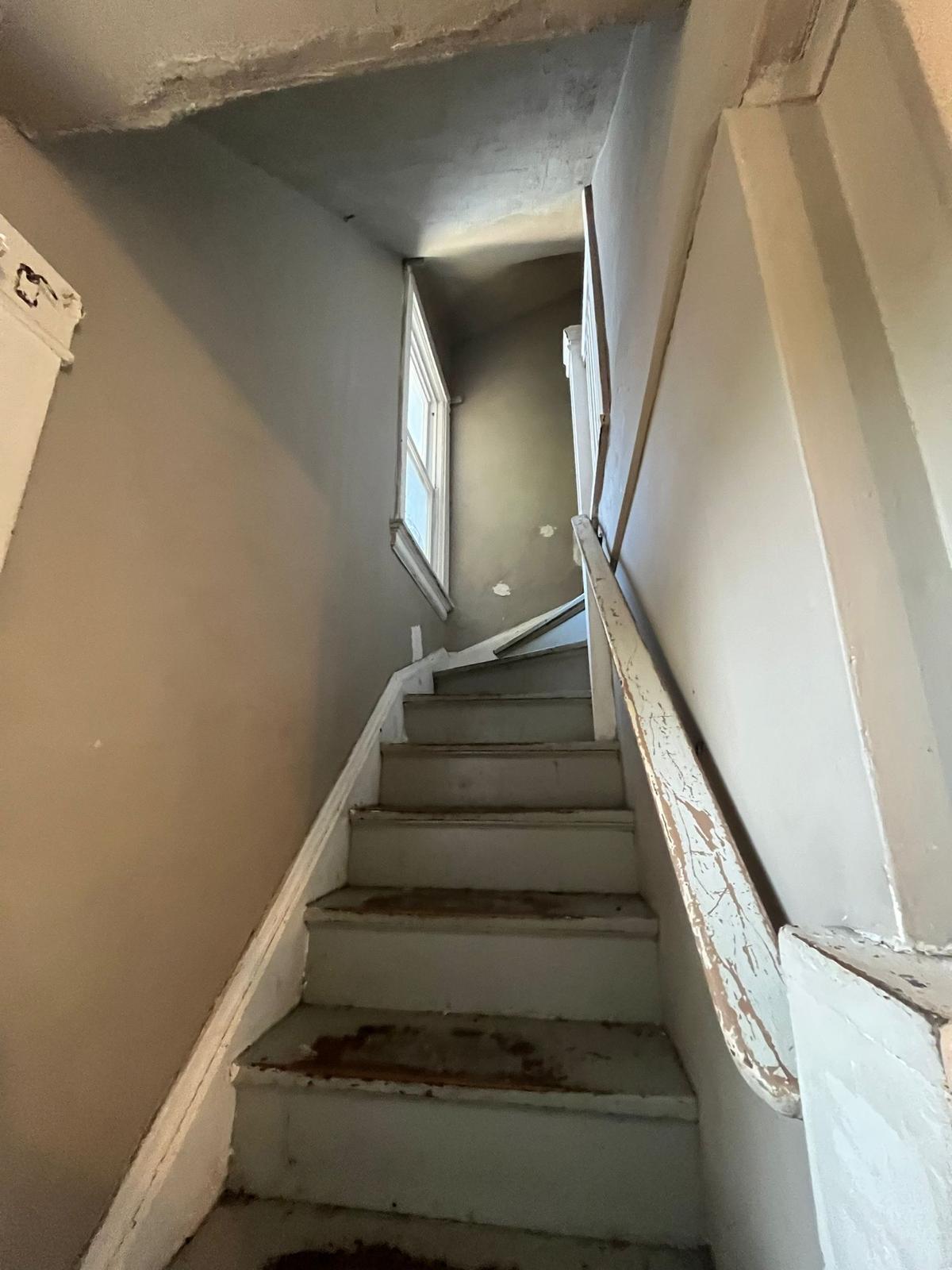 769 Buchanan Street Gary, IN 46402 - Photo 18 of 28 a view of entryway