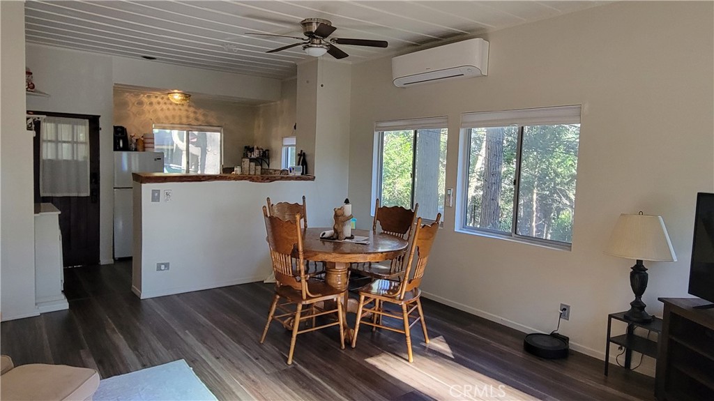 23812 Inspiration Crestline, CA 92325 - Photo 5 of 12