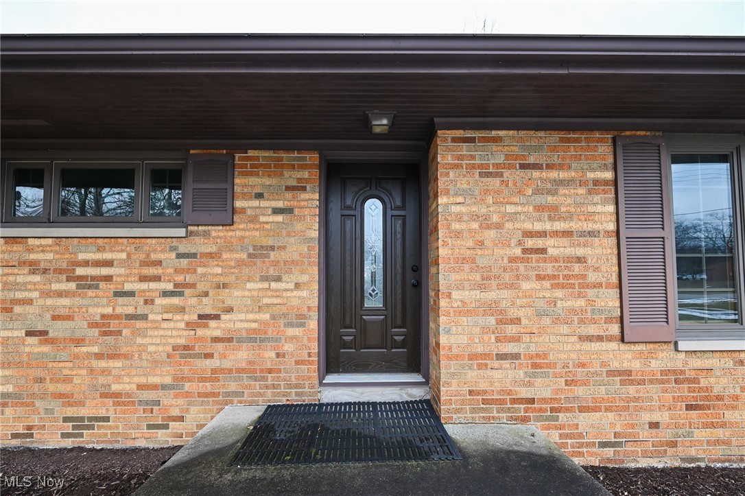 16561 Shurmer Road Strongsville, OH 44136 - Photo 2 of 40 Gallery Image 2