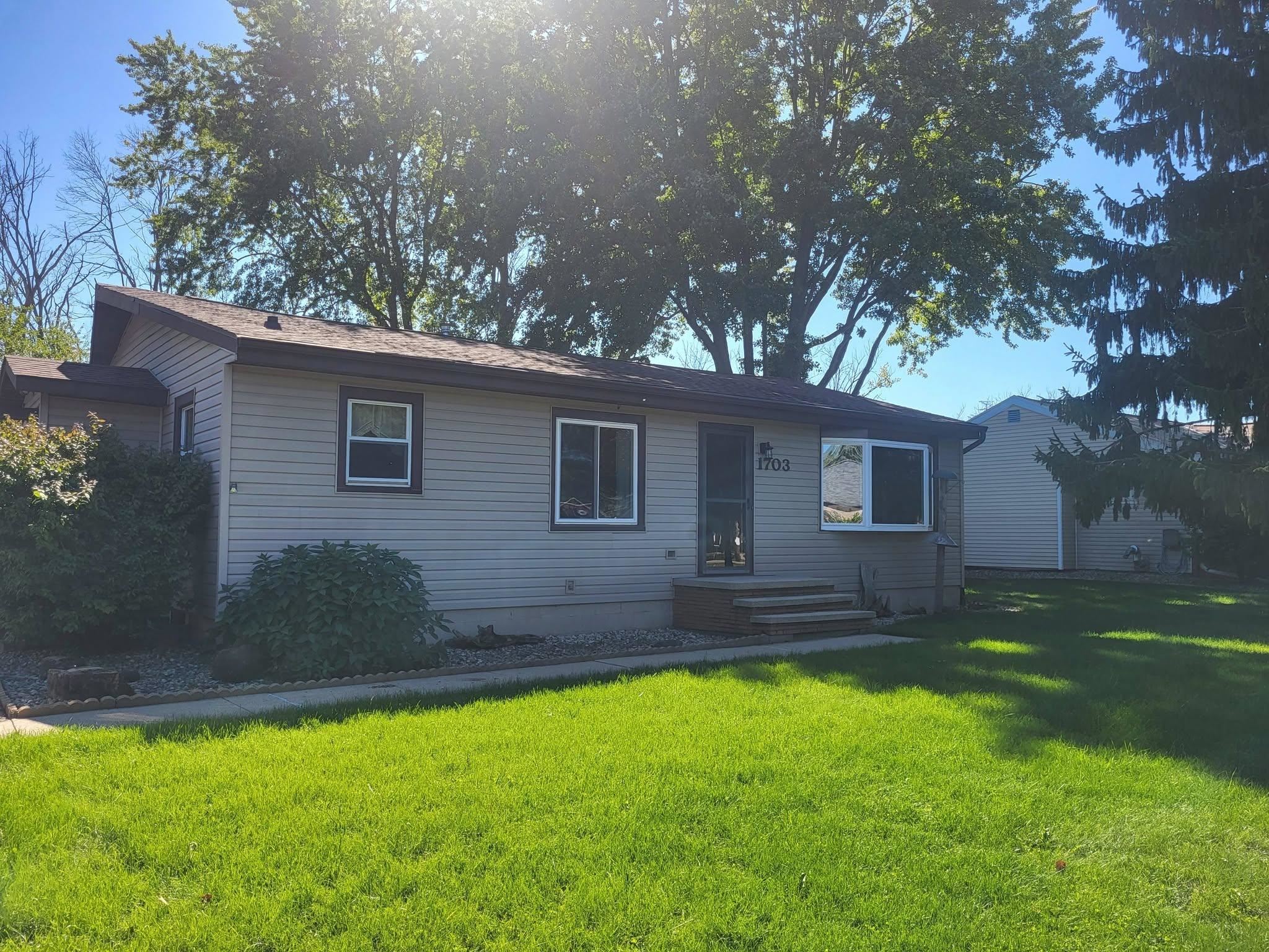 1703 Plank Road Menasha, WI 54952 - Photo 33 of 33 Gallery Image 33