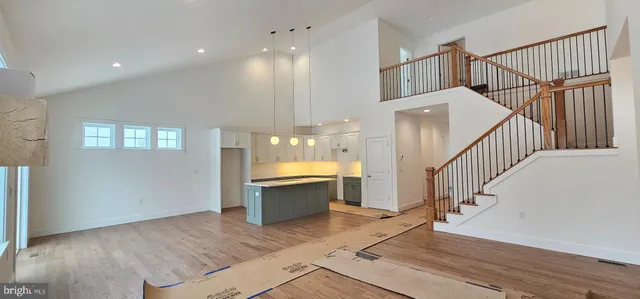 a view of a yard with wooden floor