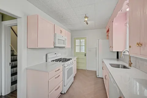 $575,000 | 1124 Sunnymeade Drive, Nashville, TN 37216