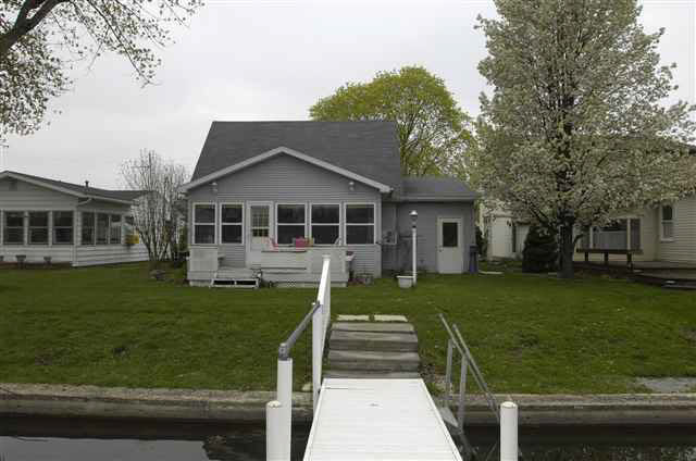 12670 North Rainey Road West Syracuse, IN 46567 - Photo 2 of 14 Gallery Image 2
