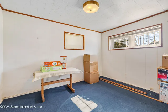 $650,000 | 1625 Victory Boulevard | Castleton Corners