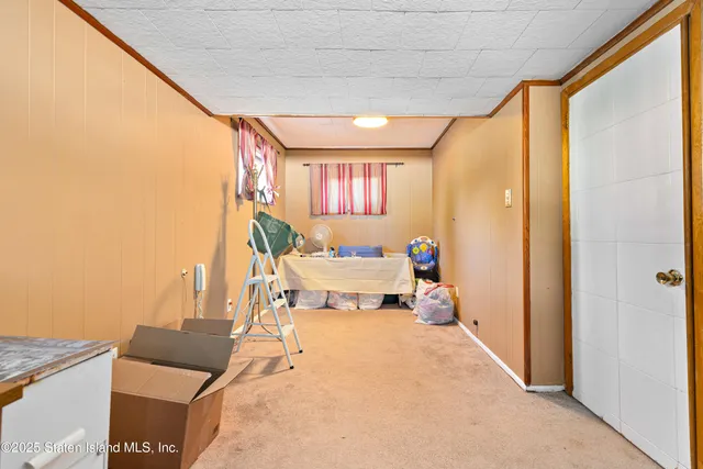 $650,000 | 1625 Victory Boulevard | Castleton Corners