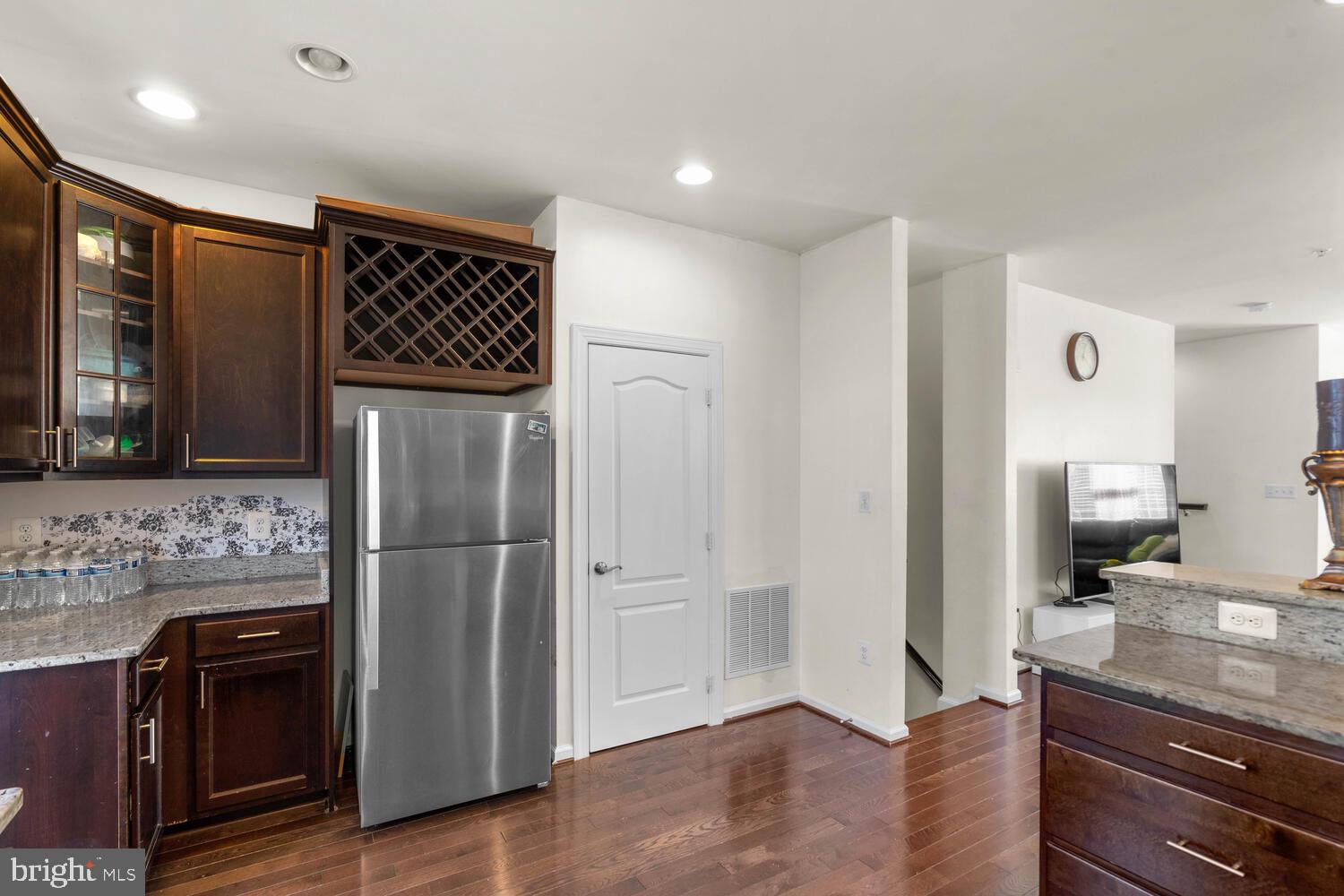 7446 Riding Meadow Way Manassas, VA 20111 - Photo 14 of 28 Gallery Image 14