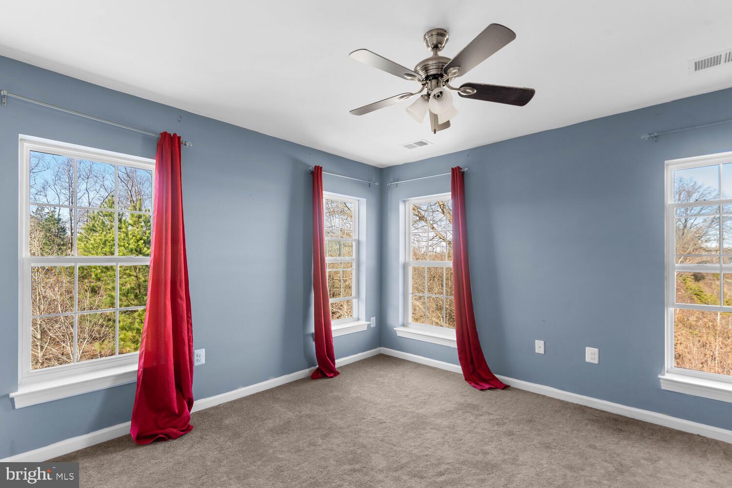 7446 Riding Meadow Way Manassas, VA 20111 - Photo 21 of 28 Gallery Image 21