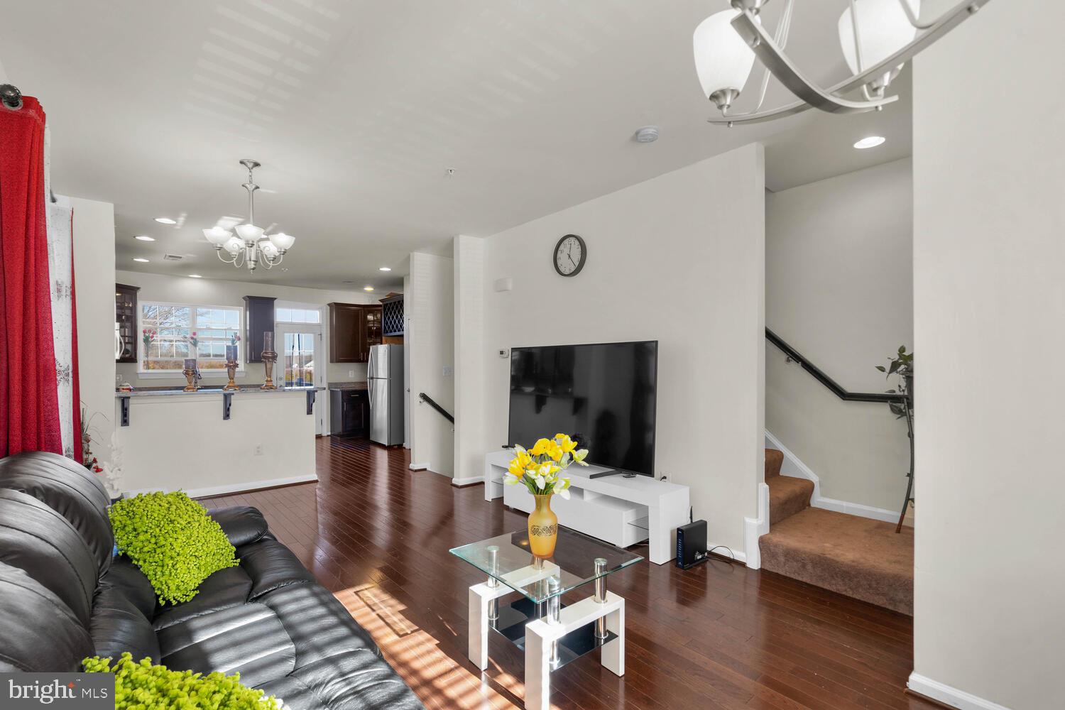 7446 Riding Meadow Way Manassas, VA 20111 - Photo 8 of 28 Gallery Image 8