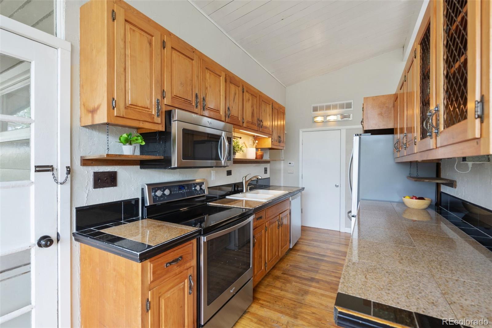 711 Gregory Road Fort Collins, CO 80524 - Photo 12 of 29 Gallery Image 12